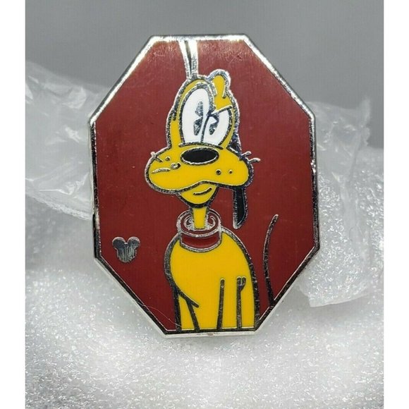 Authentic Official Pin Trading Hidden Mickey Pin 6 Of 6 Pluto 2019 Pin Button - Picture 2 of 12